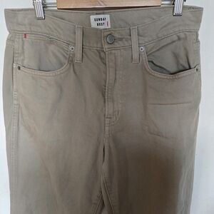 Aritzia's Sunday Best Low-Key Mom Jeans